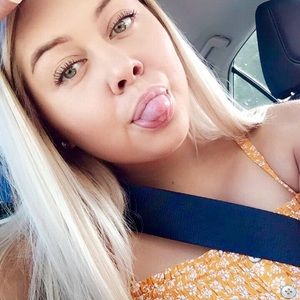 Meet your Posher, Sidney